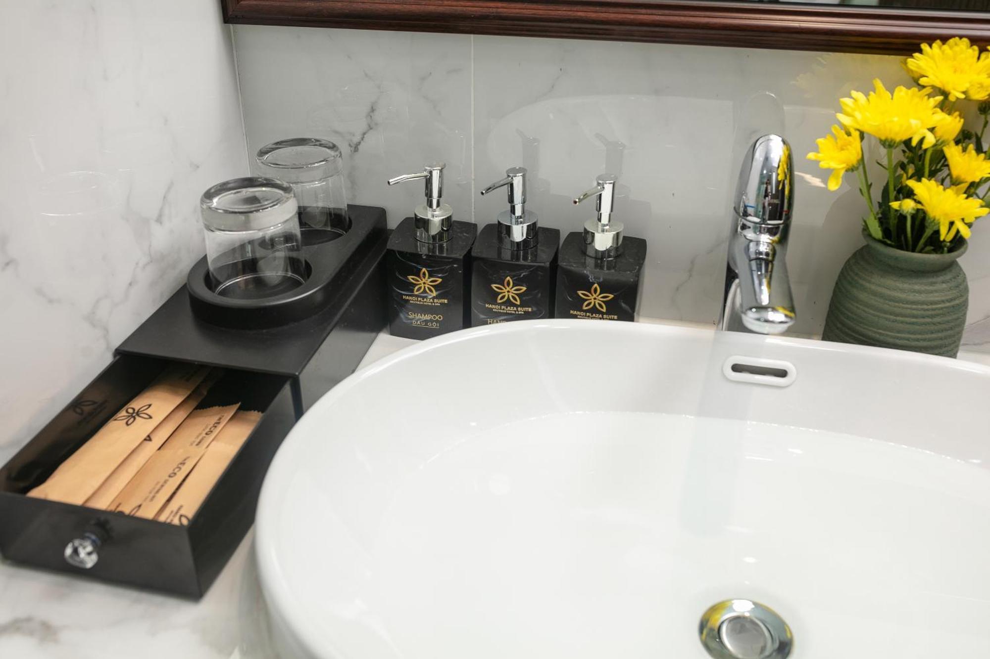 Hanoi Plaza Suite Hotel & Spa Eksteriør bilde